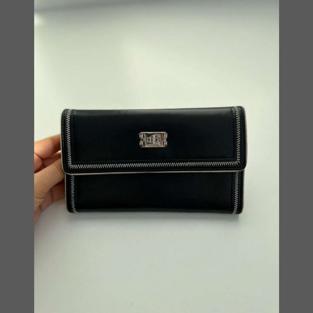 Chanel Wallet - Picture 2 of 10